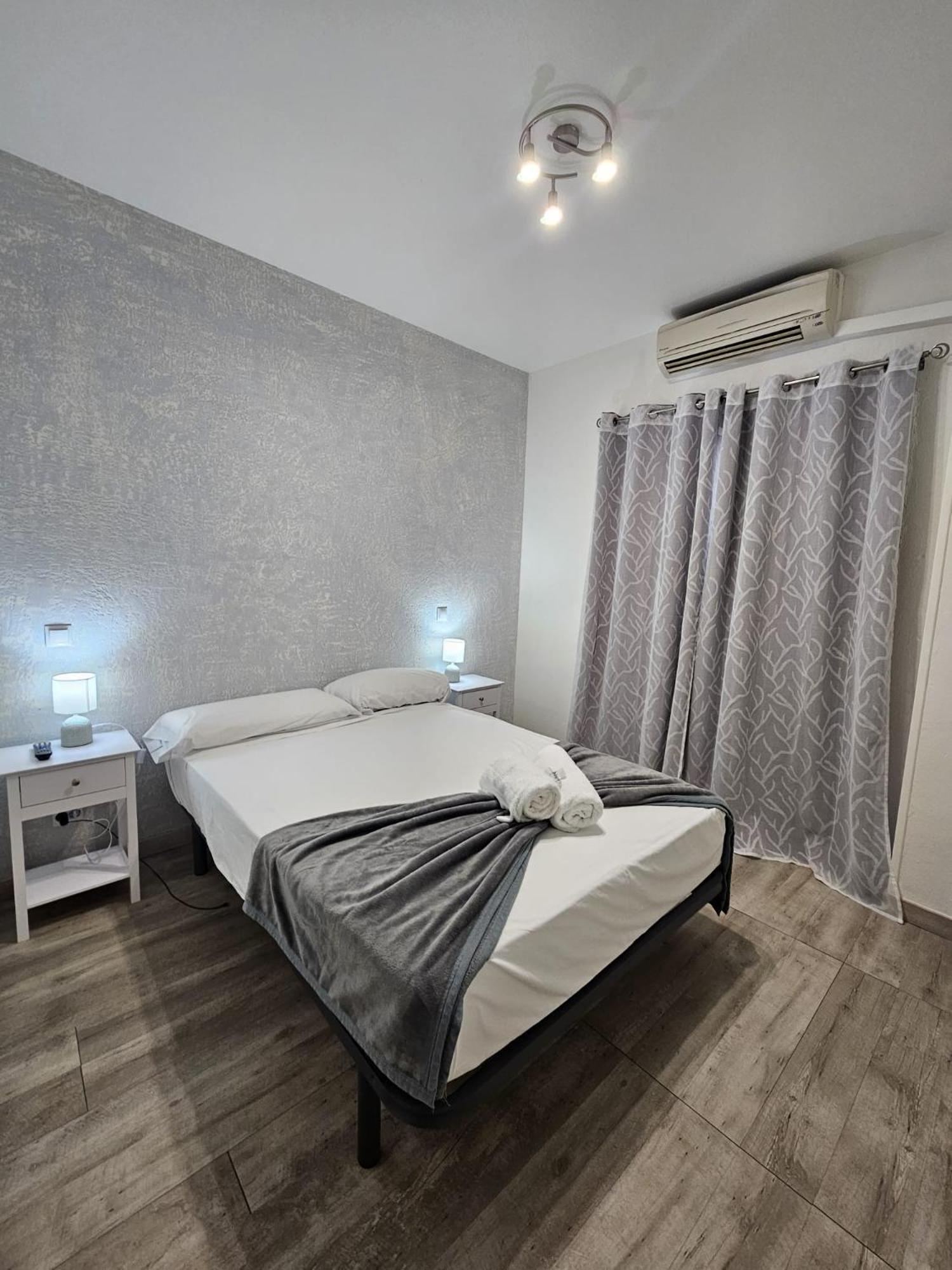 Apartamentos Sleep In Madrid Ngoại thất bức ảnh